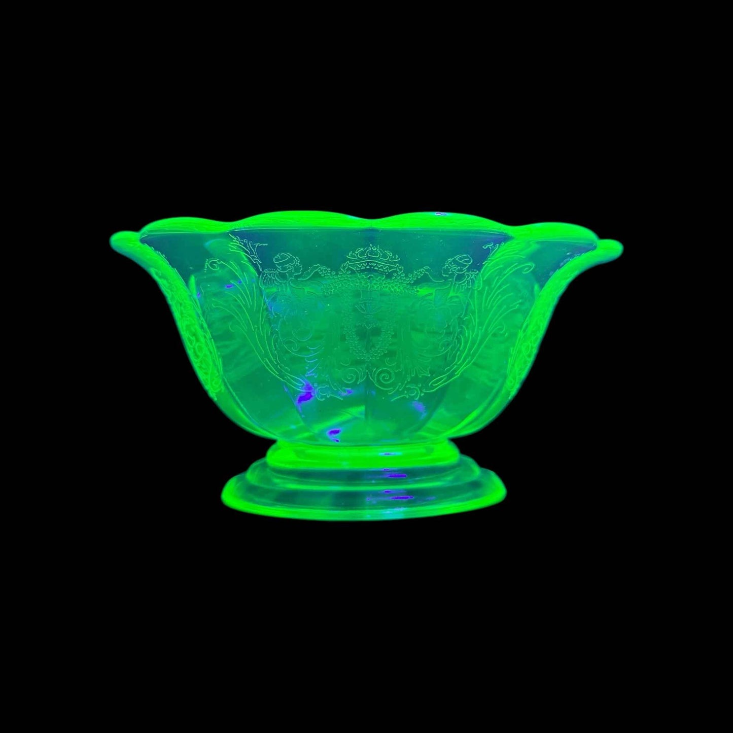 Rare Paden City ‘Cupid’ Pattern (aka Archaic #300) Paneled Fluted Uranium Glass Bowl