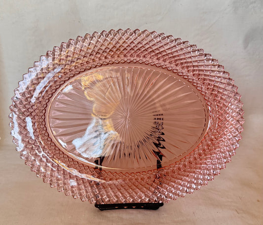 Anchor Hocking ‘Miss Americana’ Pink Oval Shaped Diamond Pointed Serving Platter