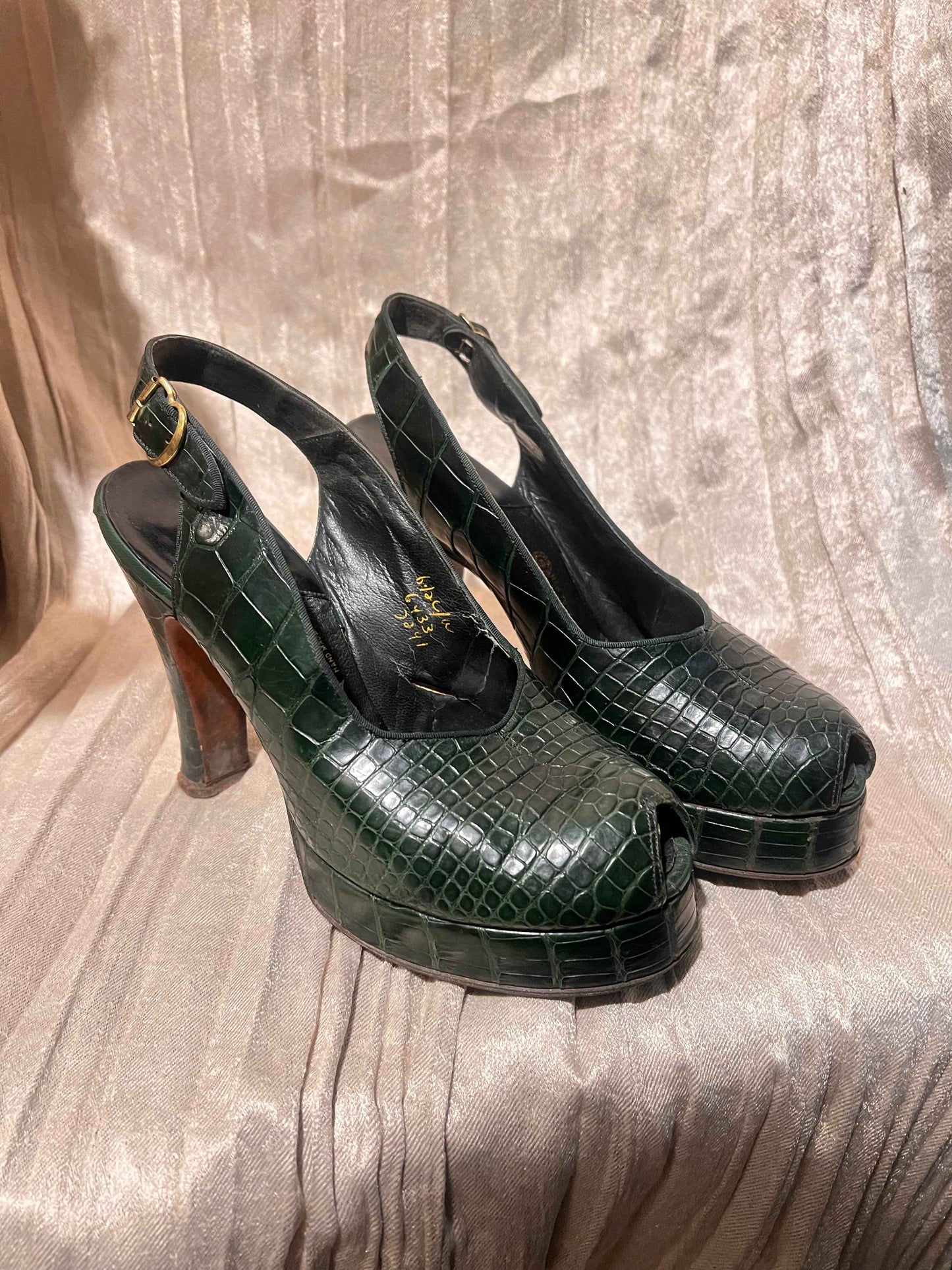 Vintage 1950’s Beleganti for O’Connor & Goldberg Alligator Skin Peep Toe Sling Backs, Size 6.5